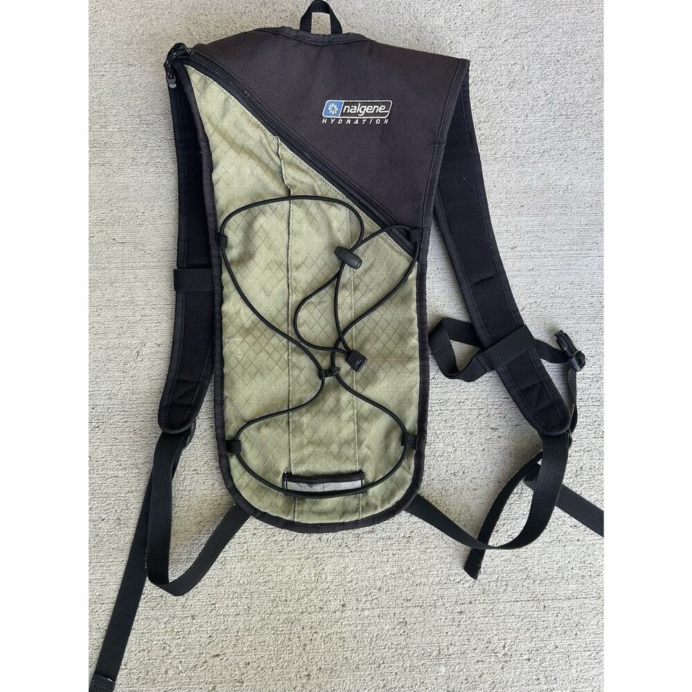 Nalgene Nylon Hydration Pack Black Olive Hiking Backpack Adjustable Size